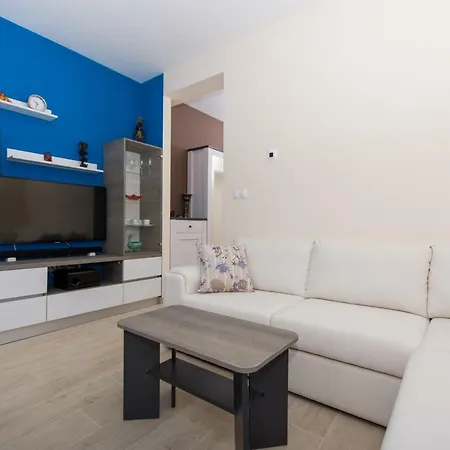 Διαμέρισμα Apartman Api Τρογκίρ